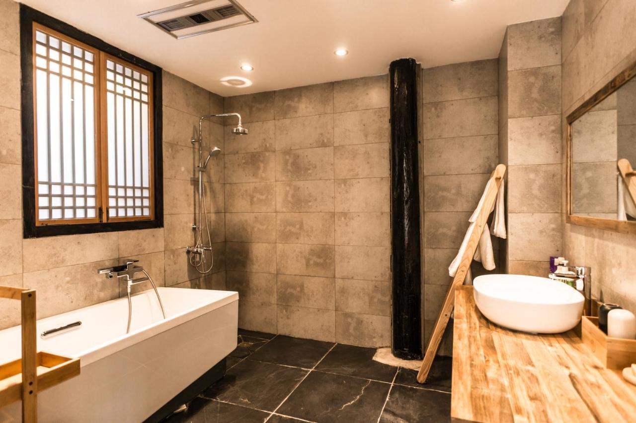 Dali Shaxi Qing Jing Courtyard Hotel Jianchuan Exterior photo